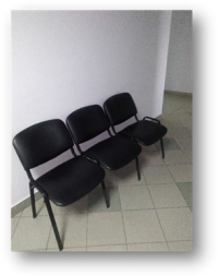 В ГБУ «КЦСОН» Бежецкого района соблюдаются требования к удобству и комфортности получателей услуг. Имеются сидячие места для ожидающих лиц.